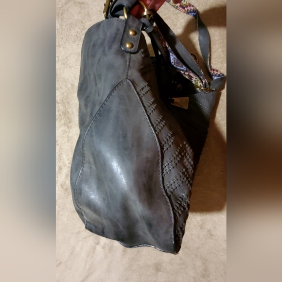 Wilsons Leather Dark Grey Rivet Brand Large Crossbody - Picture 6 of 11